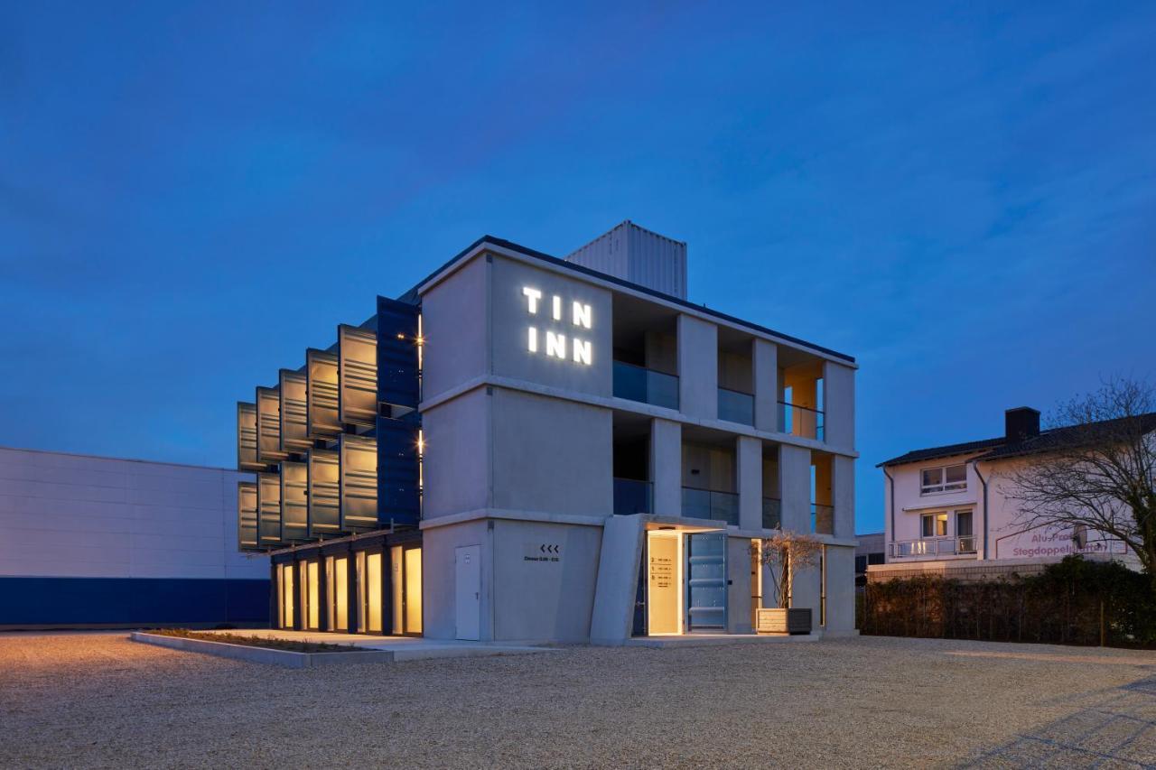 Tin Inn - Erkelenz - Das Hotel Aus Hochwertig Ausgebauten Ueberseecontainern ภายนอก รูปภาพ