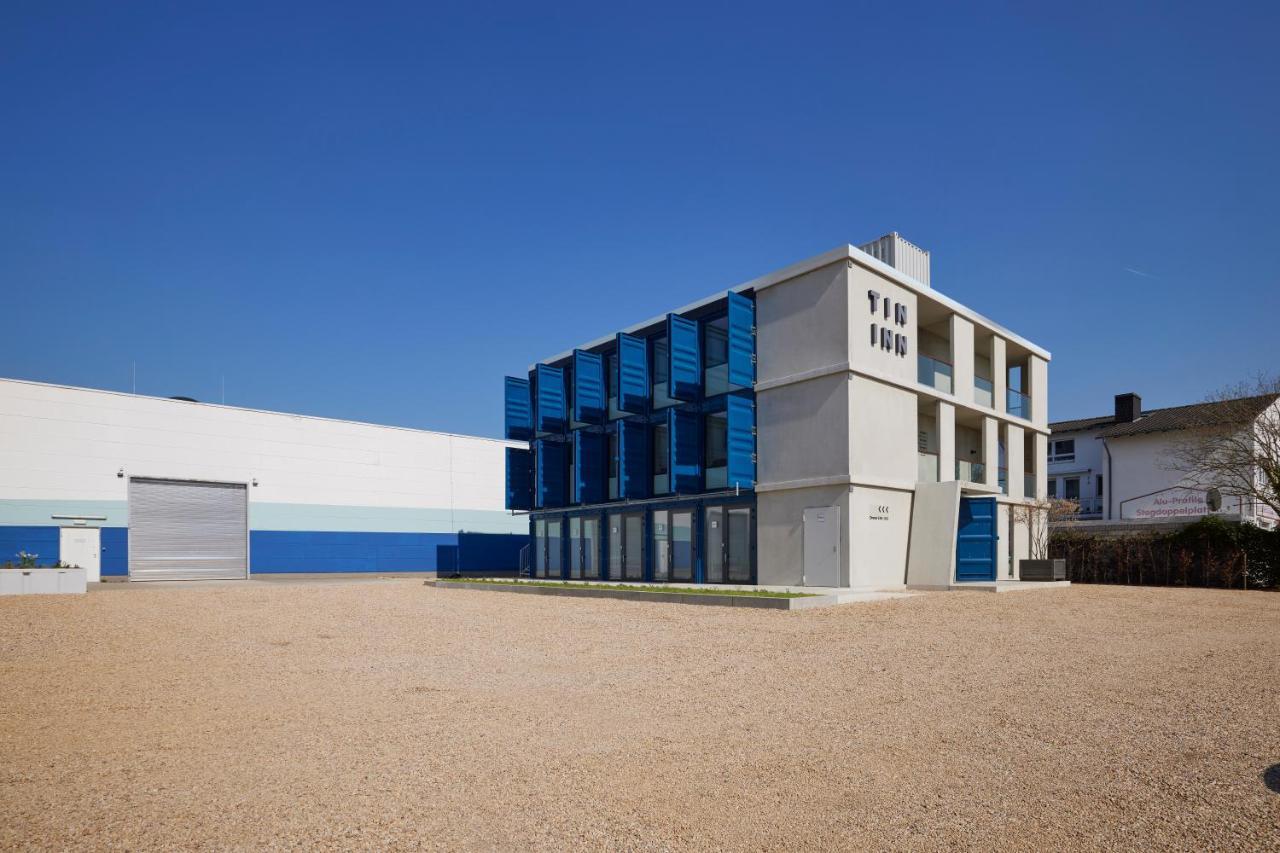 Tin Inn - Erkelenz - Das Hotel Aus Hochwertig Ausgebauten Ueberseecontainern ภายนอก รูปภาพ